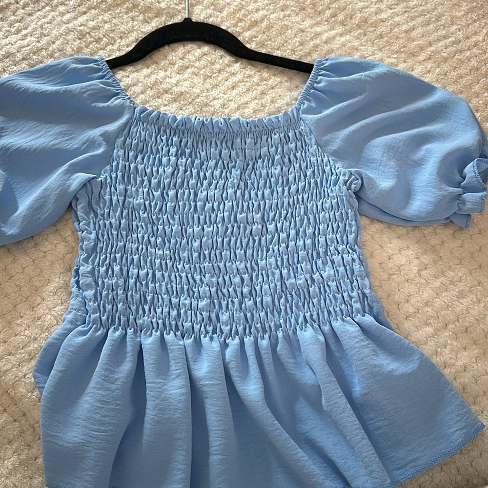 blue top - Picture 2 of 2